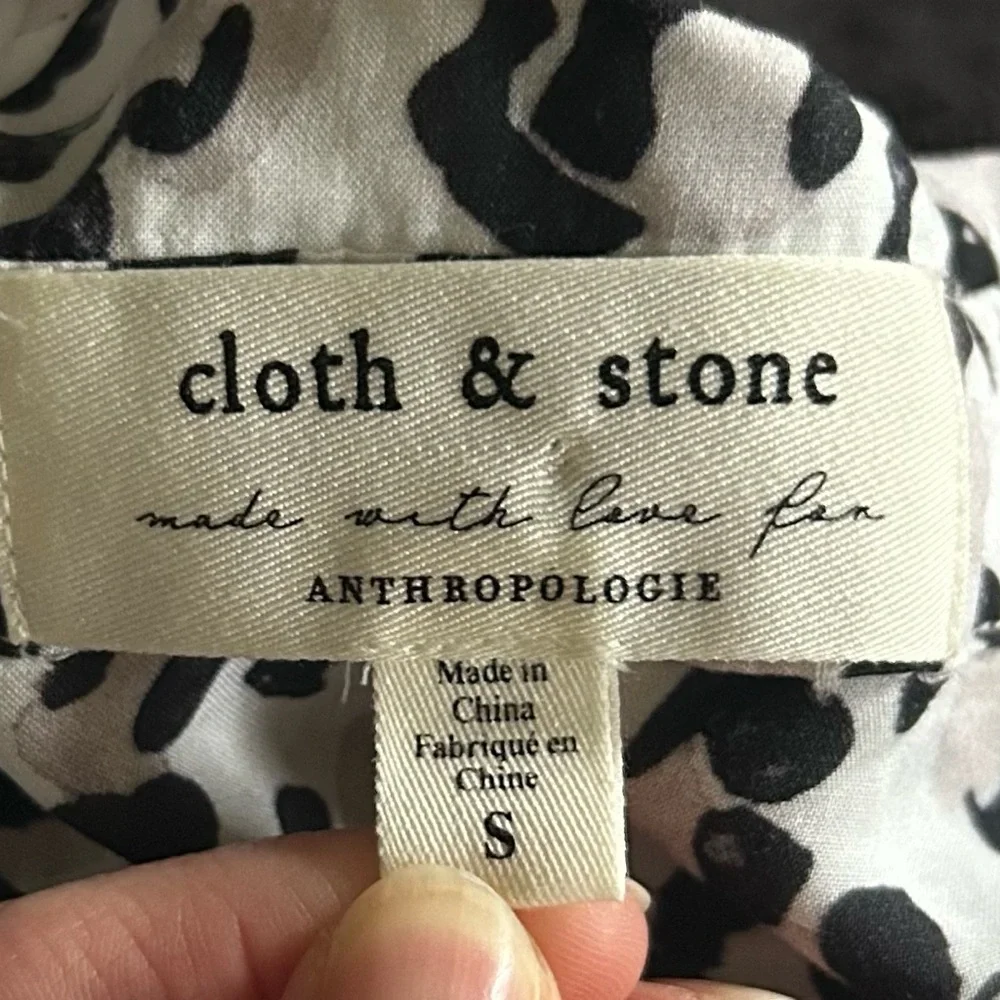 Cloth & Stone Anthropologie Animal Print Mob Wife Button Down Shirt Womens Small - Picture 6 of 7